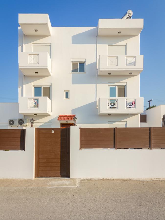 Apartament Casa Marinella Jenadi Zewnętrze zdjęcie